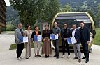 gruppenfoto-ehrenurkunde-empfaenger-c--raffeiner-reputation